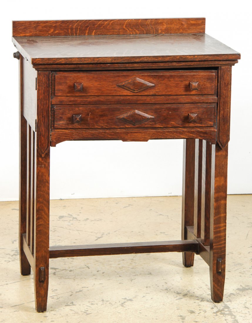 Arts and Crafts Mission Style Desk: Arts and Crafts Mission Style Desk. Quartersawn oak Westinghouse sewing cabinet with a WC Free machine. Size: 33.5" x 25" x 18" (85 x 64 x 46 cm).