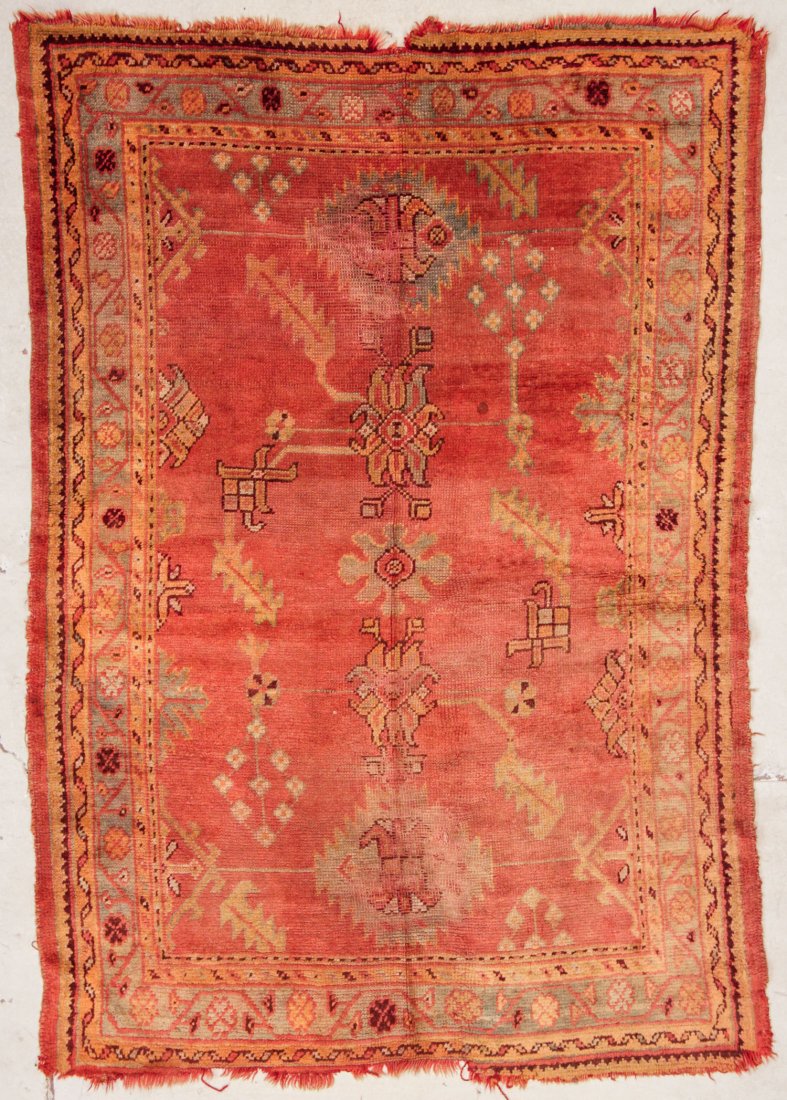 Antique Oushak Rug: 5'2" x 7'5" (158 x 226 cm): Antique Oushak Rug: 5'2" x 7'5" (158 x 226 cm), Turkey, circa 1900.