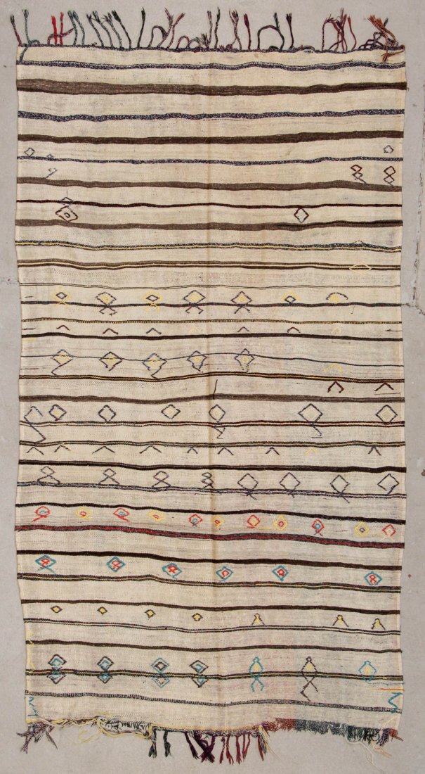 Vintage Moroccan Kilim: 4'6" x 7'9" (137 x 236 cm): Vintage Moroccan Kilim: 4'6" x 7'9" (137 x 236 cm), mid/late 20th c. Weight: 7 lbs.