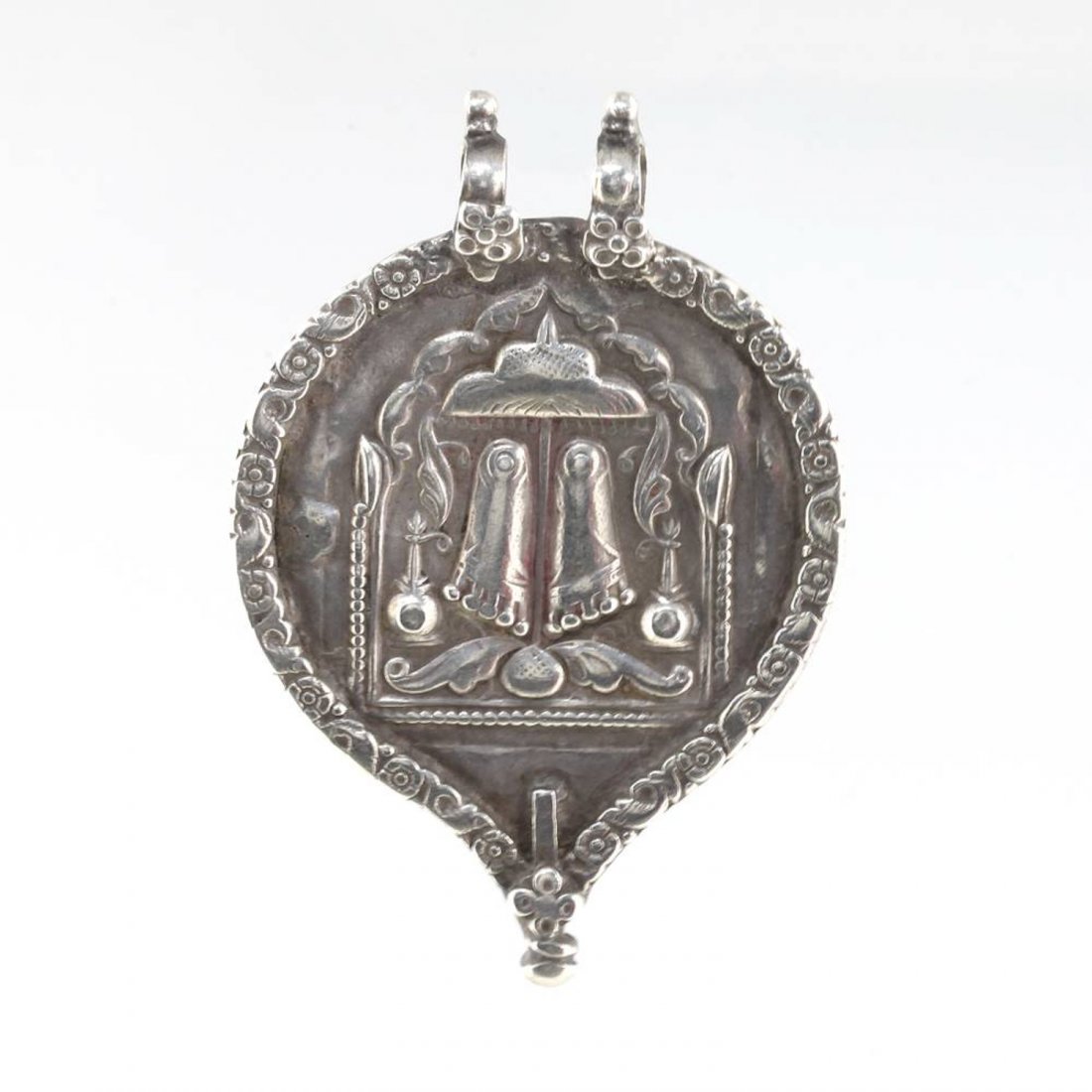 Antique Indian Feet Of Buddha Silver Plaque Amulet (1 of 6)