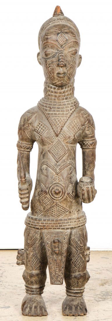 Lulua Power Figure (1 of 5)