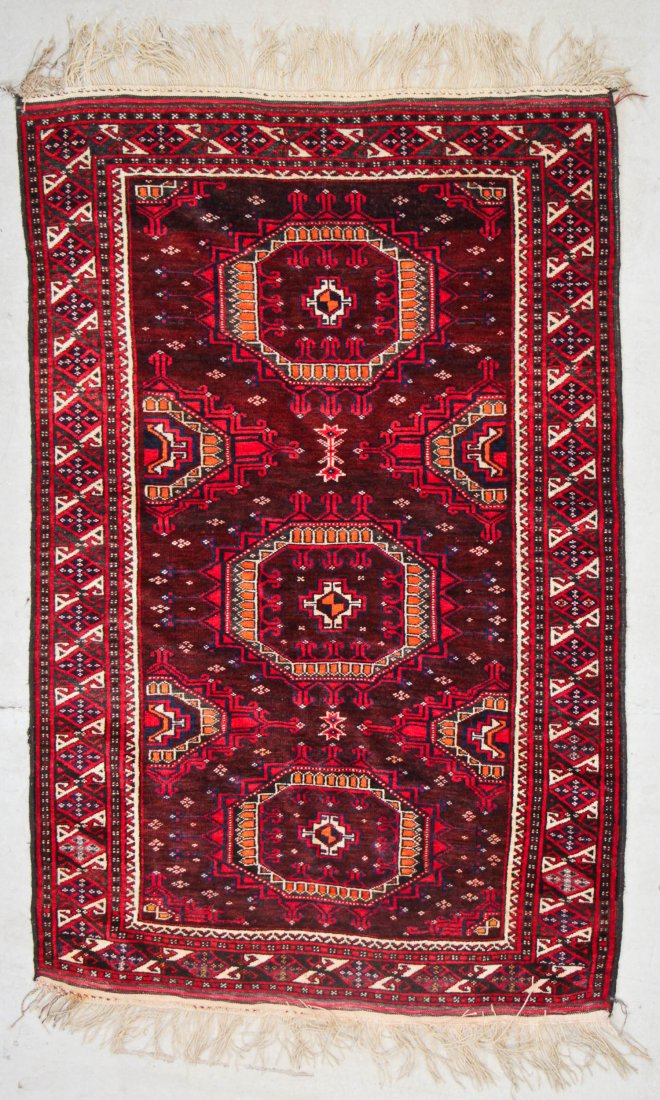 Vintage Turkmen Rug: 3'11'' x 6'0'' (119 x 183 cm): Vintage Turkmen Rug, Central Asia: 3'11'' x 6'0'' (119 x 183 cm). Provenance: Estate of Professor Louis Flam.