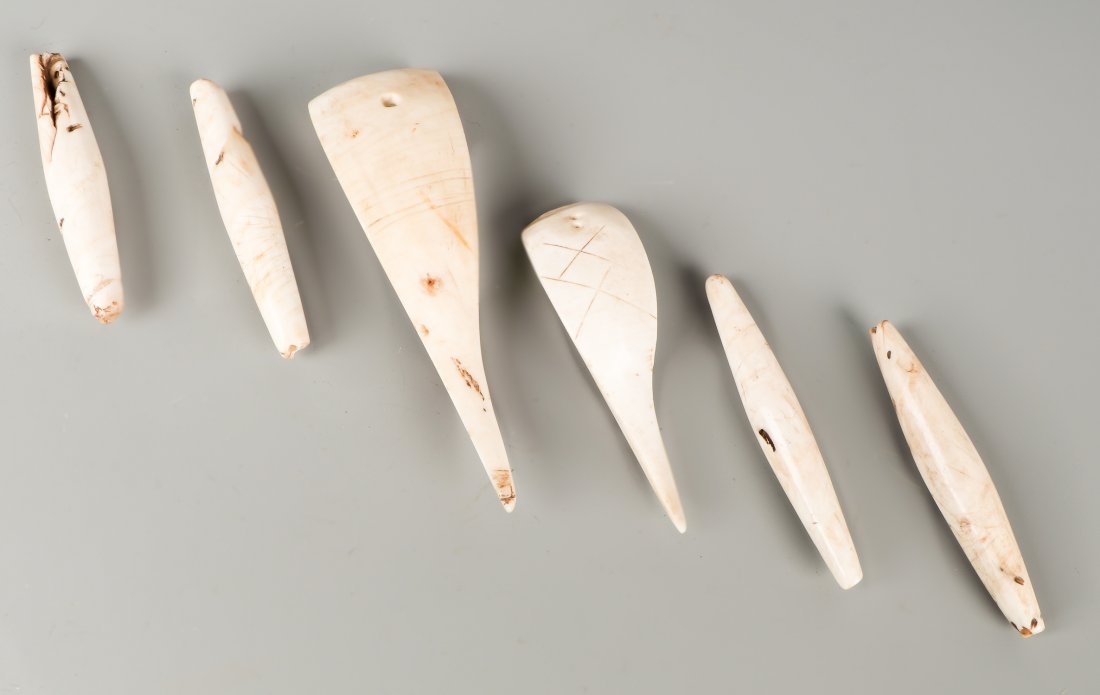 Group of 6 Naga Shell Beads and Ornaments (1 of 3)
