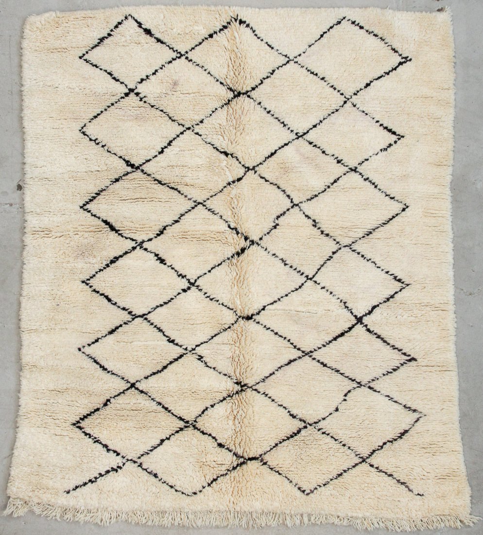 Vintage Beni Ourain Rug: 6'7" x 7'5" (200 x 225 cm) (1 of 5)