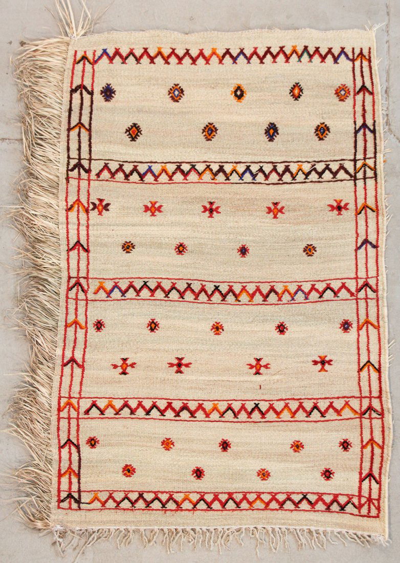 Middle Atlas Moroccan Rug:  4' x 6'1" (123 x 186 cm) (1 of 5)