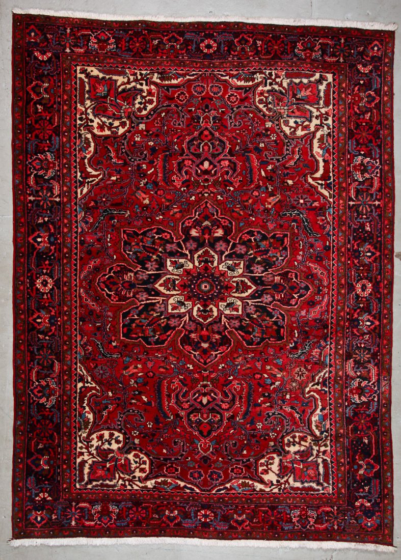 Vintage Heriz Rug: 8'3'' x 11'1'' (251 x 338 cm) (1 of 5)