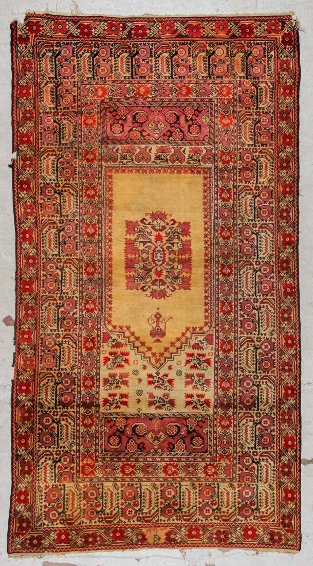Antique Ghiordes Prayer Rug, 19th C: 3'10'' x 7'1'',: Antique Ghiordes Prayer Rug, 19th C: 3'10'' x 7'1'', 118 x 217 cm, central Turkey. Estate of Edward Soleimani, Englewood, NJ.