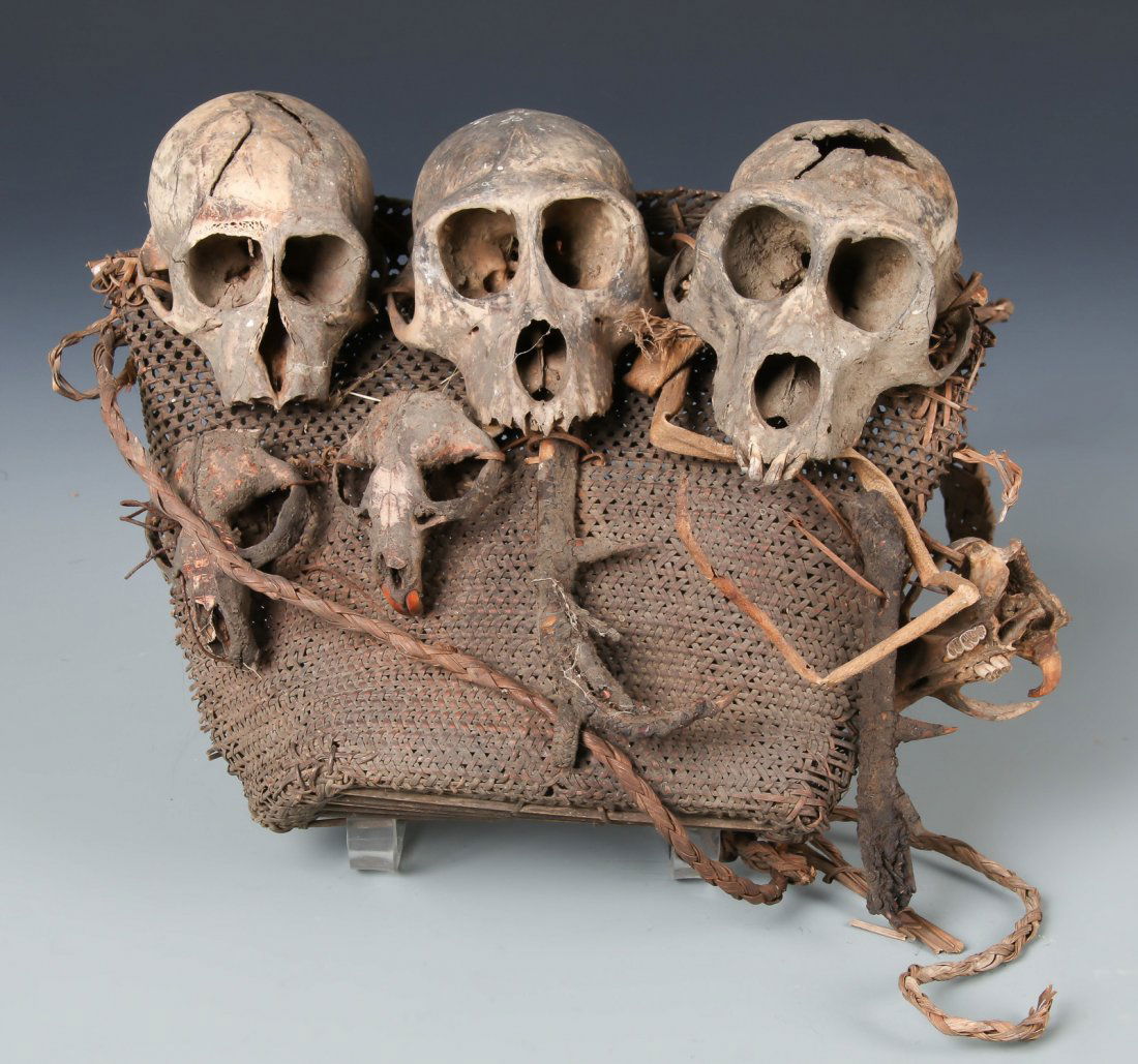 Konyak Naga Headhunter Basket (1 of 2)