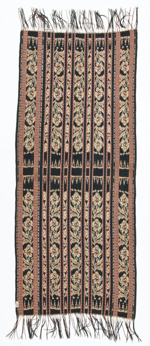 Ikat Hinggi: Ikat Hinggi. Indonesia. Size: 26.5'' x 62.5'' (67 x 159 cm). Provenance: Maryanne Conheim, Philadelphia.