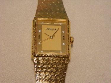 309 14k Geneva Gold And Diamond Watch 309 14k Geneva Gold And Diamond Watch