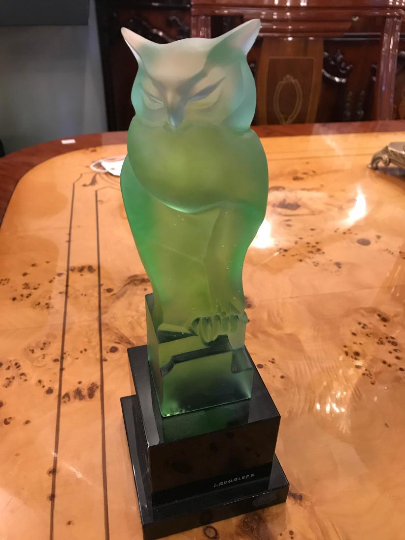 Frosted Glass Owl Statue by I. Roubleff: Frosted glass owl statue signed by I. Roubleff green and clear in color with black base. From a private collection. Measures approx. 12"H x 4"W x 4"D