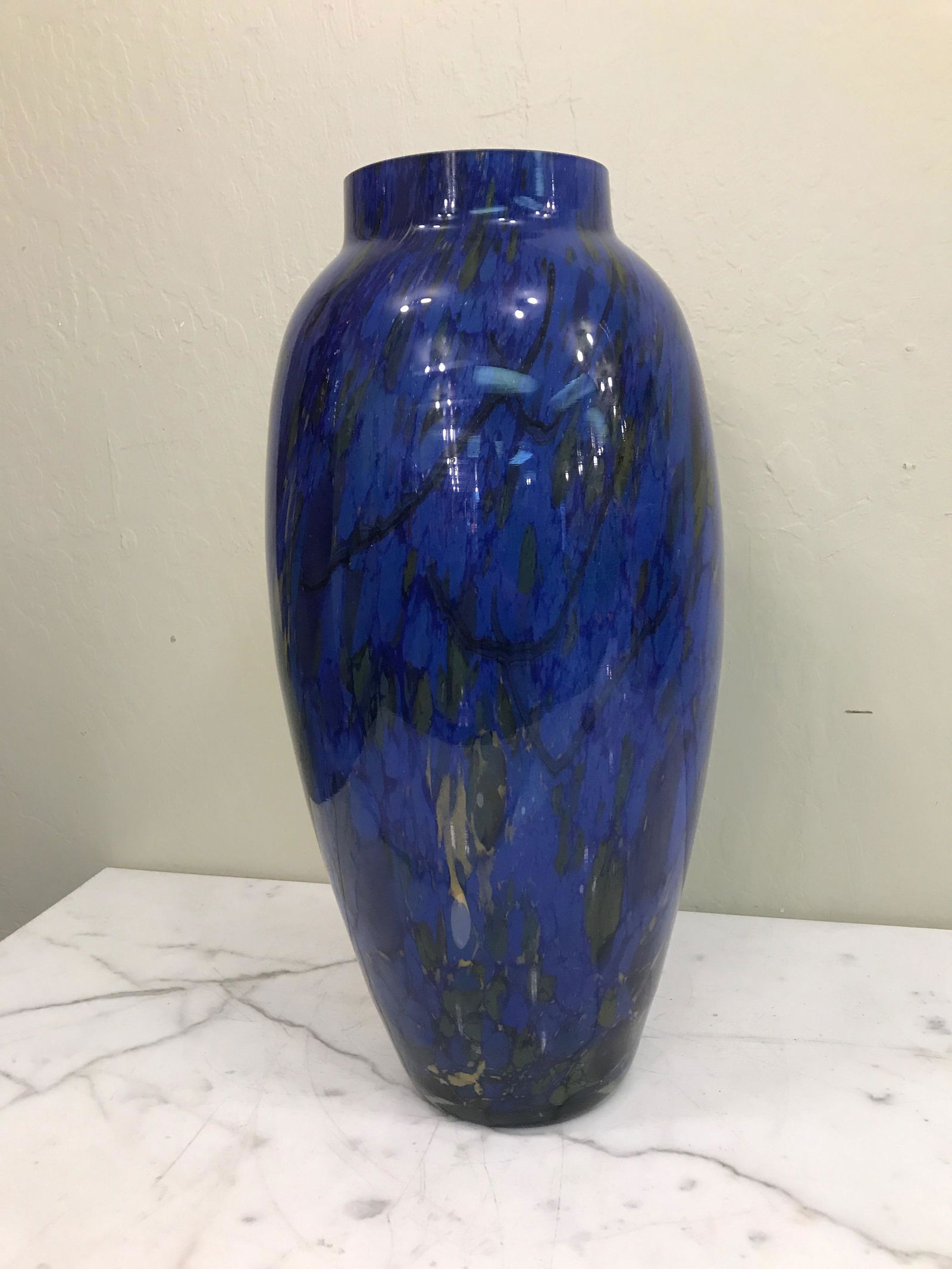 Modern Abstract Hand Blown Glass Vase (1 of 9)