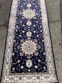Silk Hand-Woven Runner/Area Rug