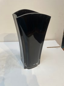 Unusal Modern Art Deco Hand Blawn Glass Vase