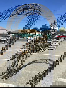 Wrought Iron Garden Arch w/ Rose Design