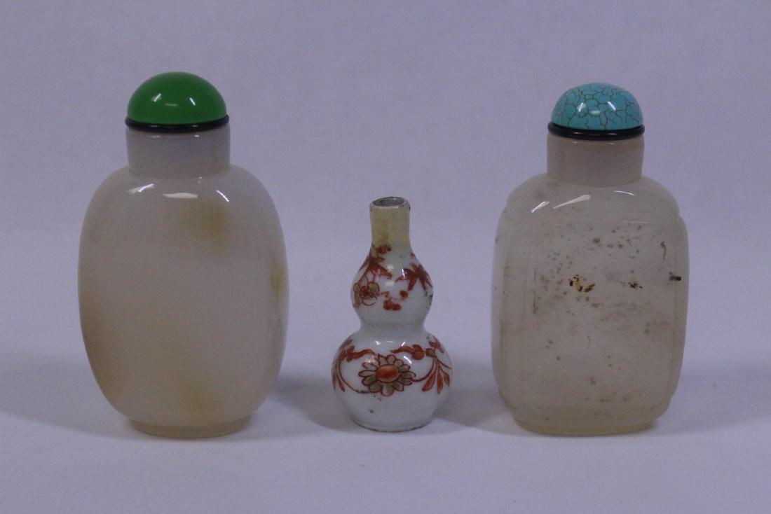3 Chinese vintage snuff bottles (1 of 10)
