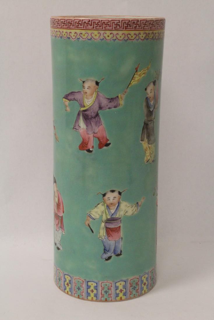 Chinese antique famille rose porcelain hat vase: Chinese antique famille rose porcelain hat vase, 10.95"Hx4.5"dia