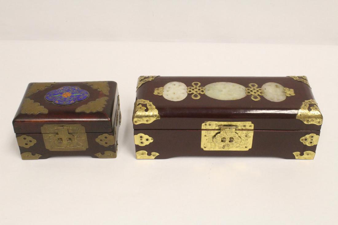 2 Chinese rosewood jewelry boxes (1 of 10)