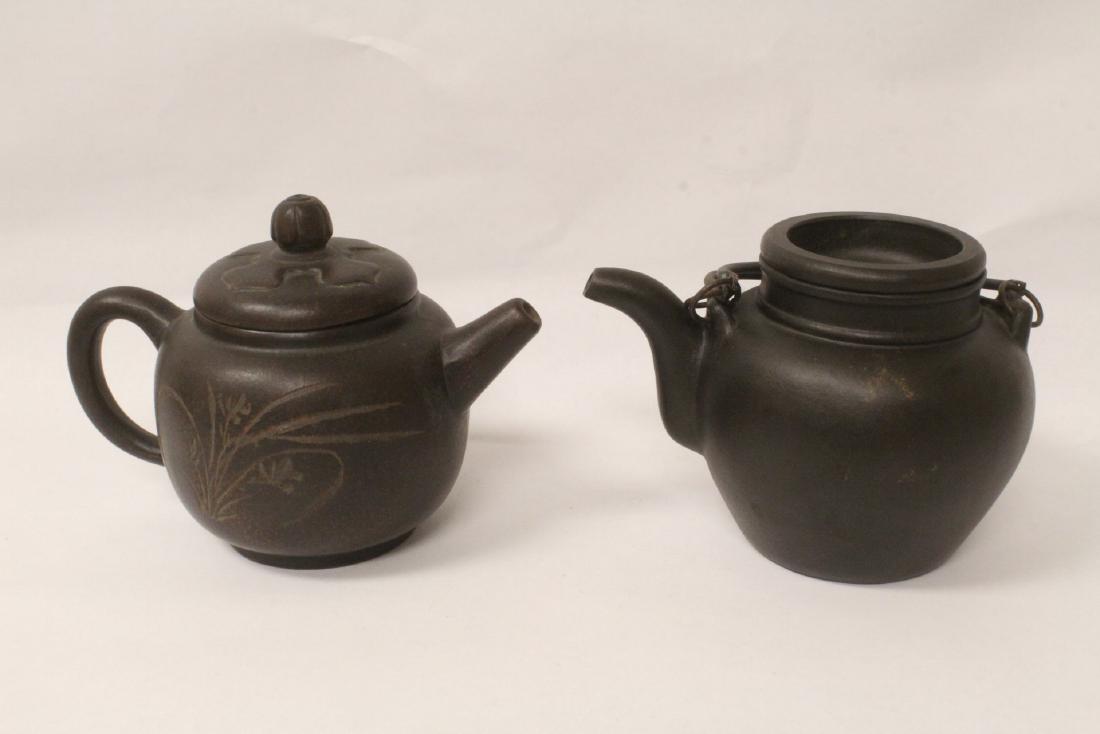 2 Yixing teapots (1 of 10)