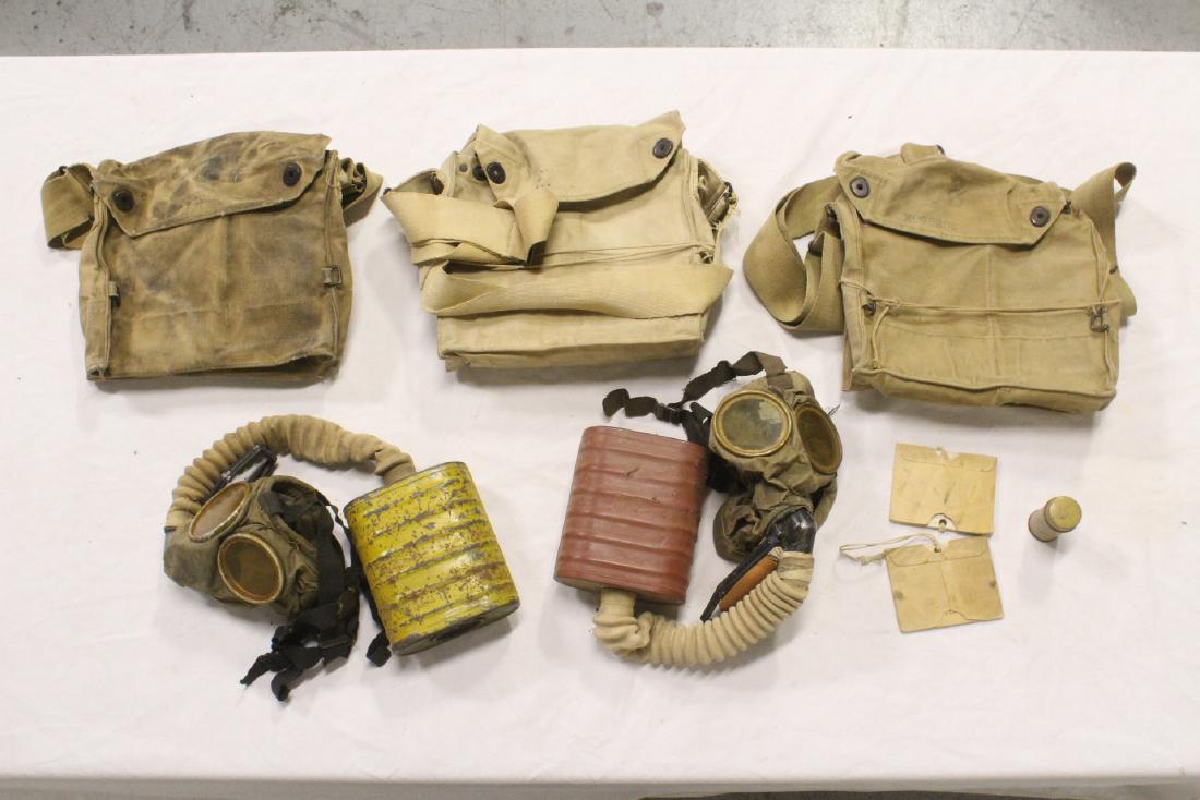 2 US WWI gas masks w/ bags and a gas mask bag (1 of 10)