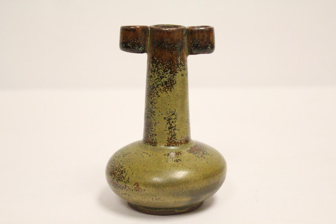 Chinese Song style porcelain vase (1 of 10)