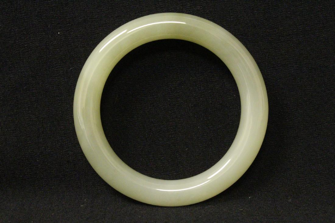 Chinese celadon jade carved bangle bracelet (1 of 10)