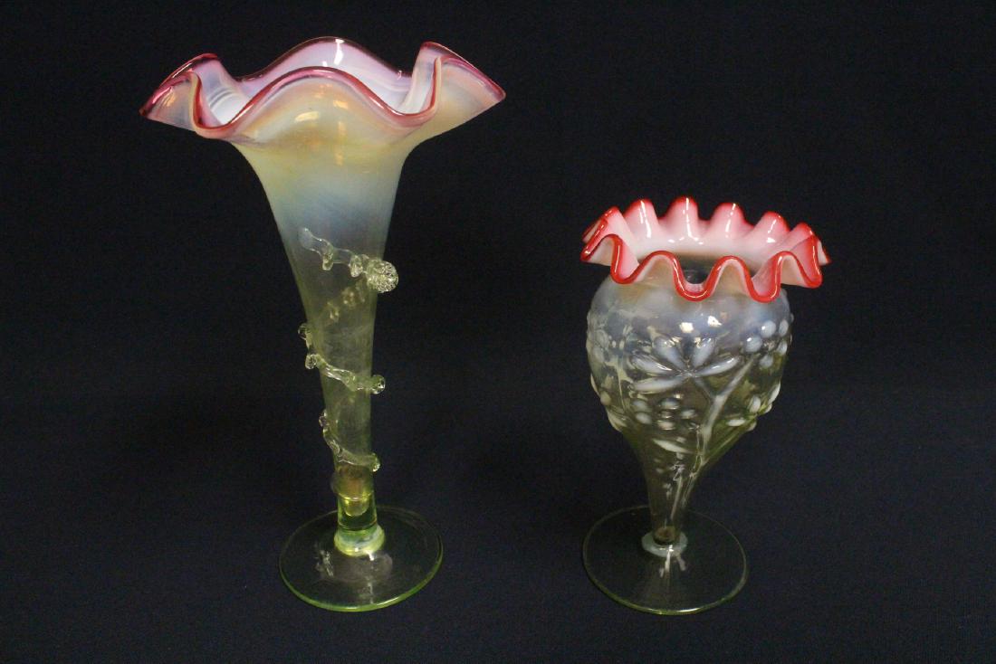 2 hand blown vintage Amberina art glass vases (1 of 10)