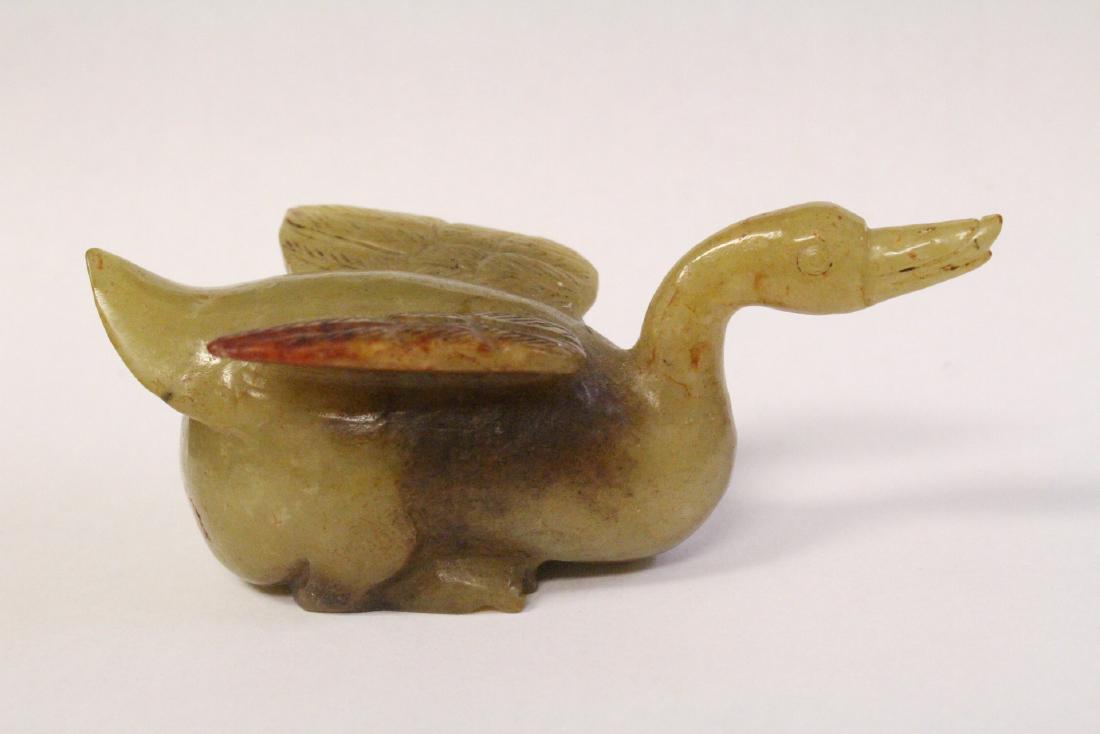 Chinese jade carved swan: Chinese jade carved swan, 1.6"Hx4"x2"