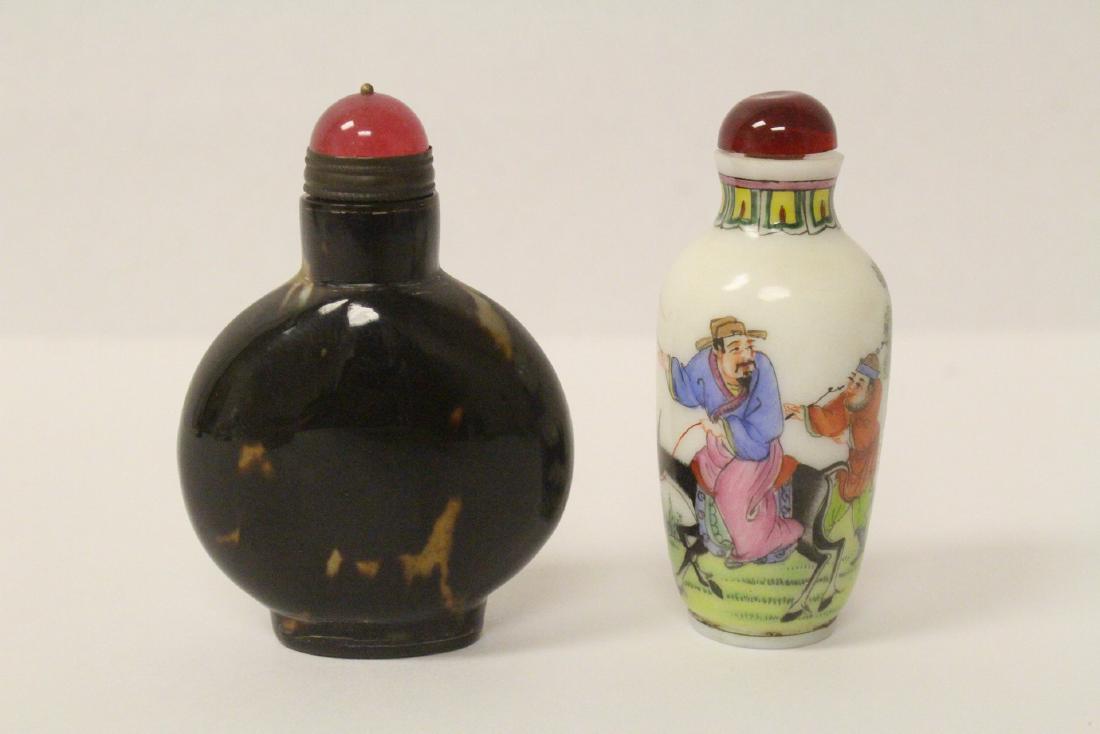 2 snuff bottles (1 of 10)