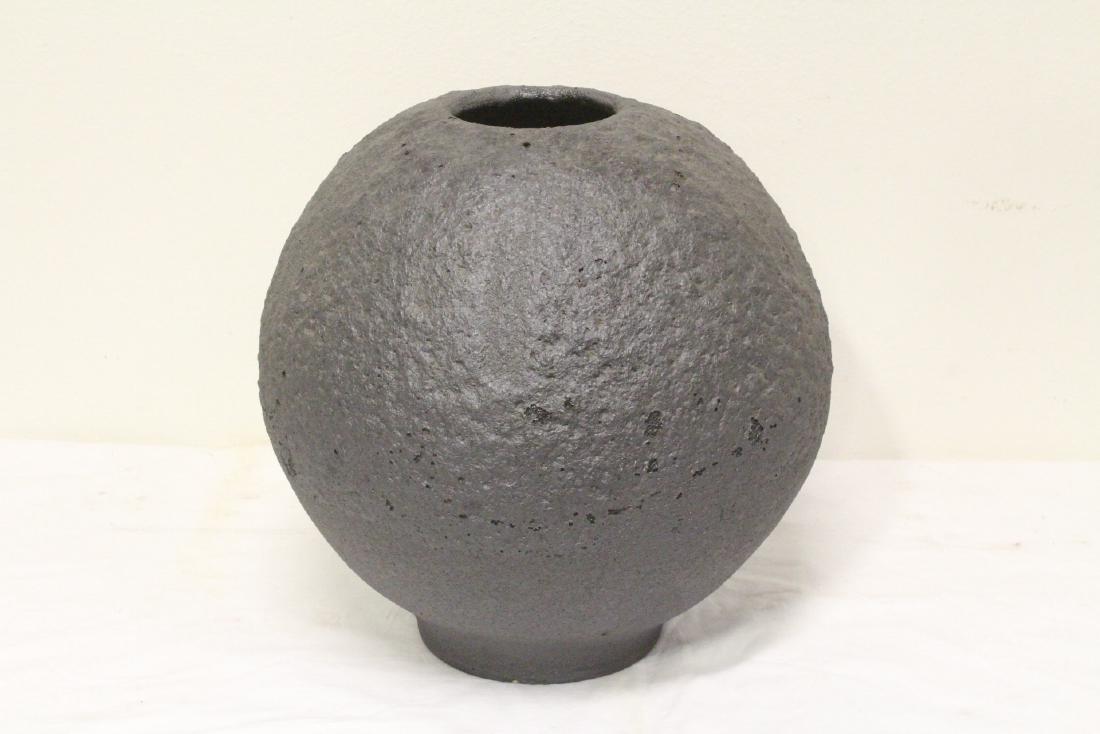 A large Japanese studio art pottery jar (1 of 10)