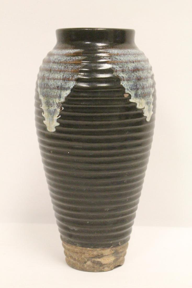 Chinese black glazed porcelain jar (1 of 10)