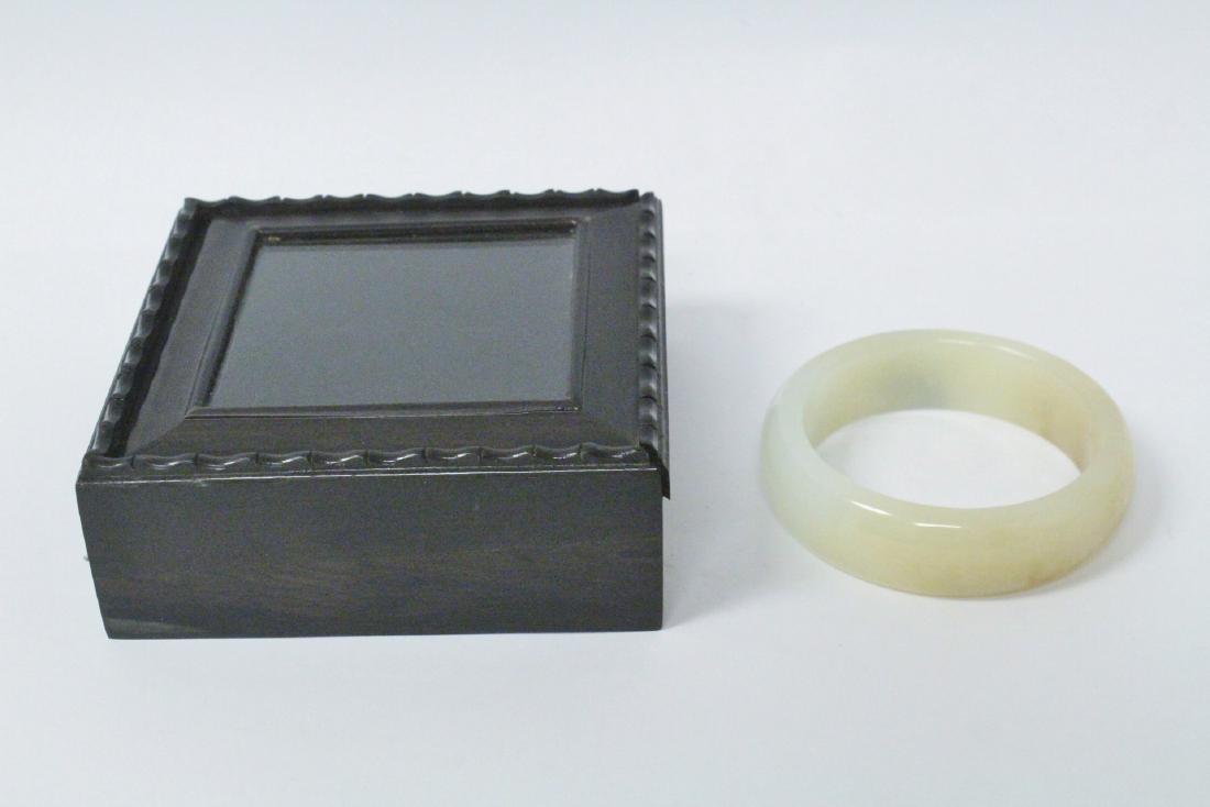Chinese vintage hetian jade bracelet w/ zitan box (1 of 10)