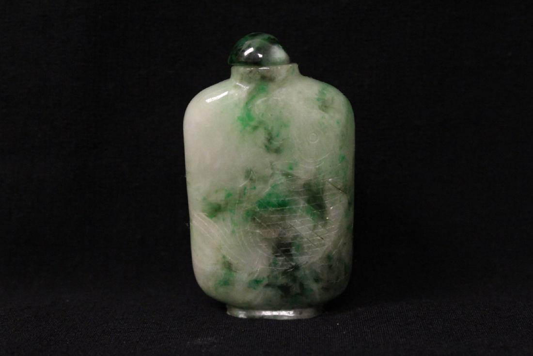 A fine Chinese jadeite carved snuff bottle (1 of 10)