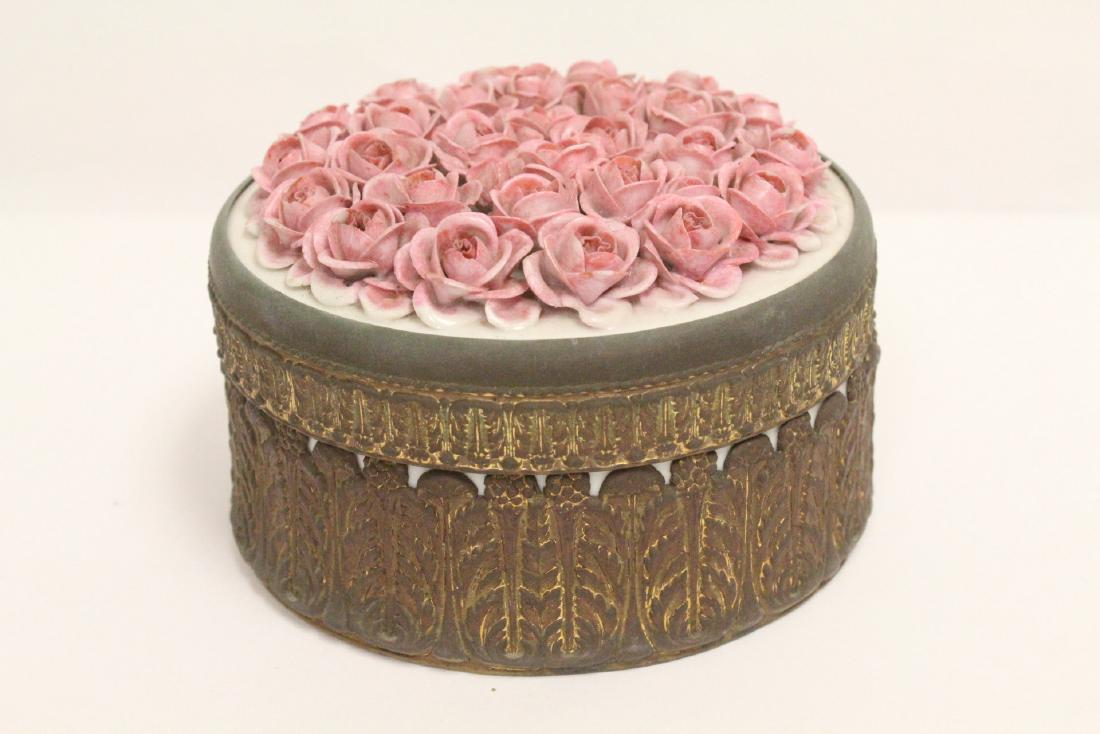 European porcelain box with metal ormolu: Beautiful European porcelain box with metal ormolu, 3"Hx4.8"dia