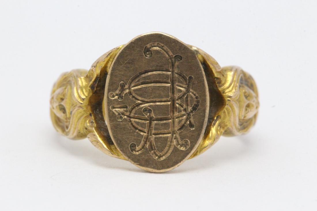 A rare European possible 18th c. 9-14K gold ring (1 of 9)