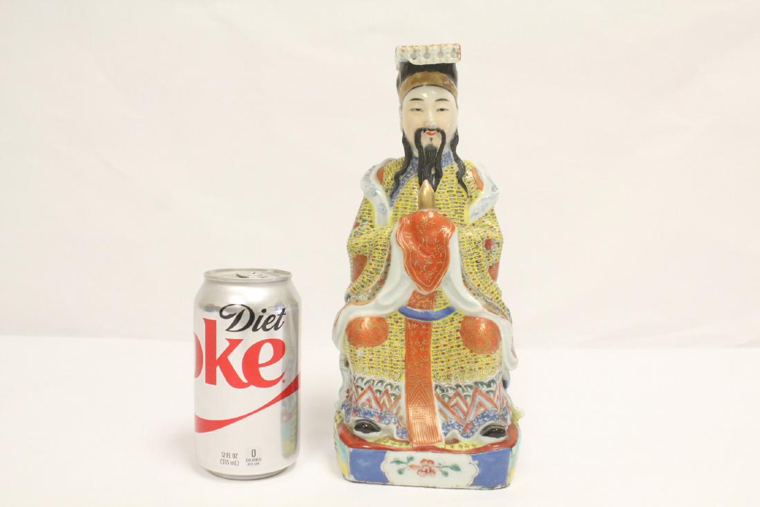 Chinese antique famille rose porcelain figure: Chinese antique famille rose porcelain figure, 10.4"H