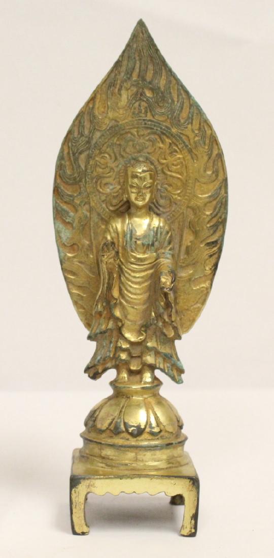 Chinese small gilt bronze Buddha (1 of 10)