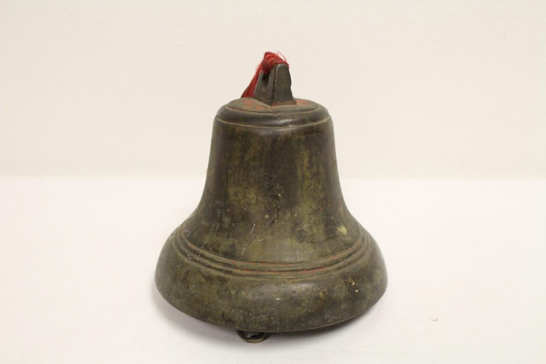 An important Chinese antique bronze bell (1 of 9)