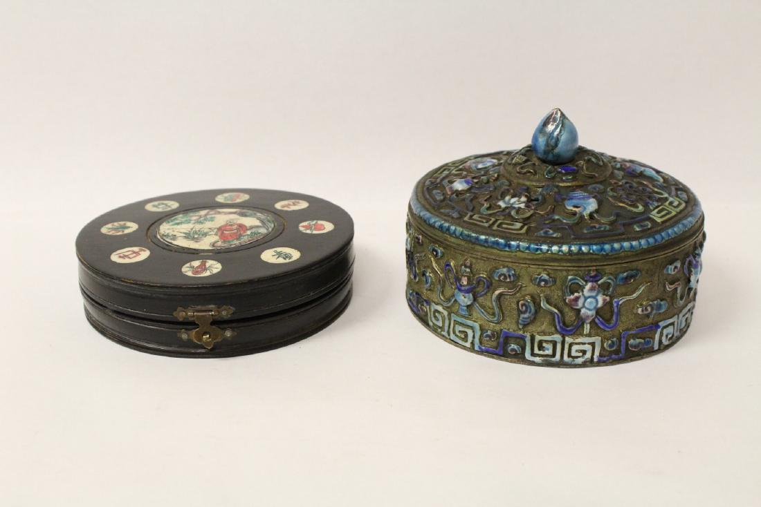 Chinese antique enamel box & a box with compass: Chinese antique enamel box (3.45"Hx4.75"dia) and one unusual wood box with compass (1.25"Hx4.62"dia)