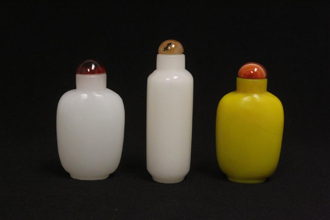 3 Peking glass snuff bottles (1 of 10)