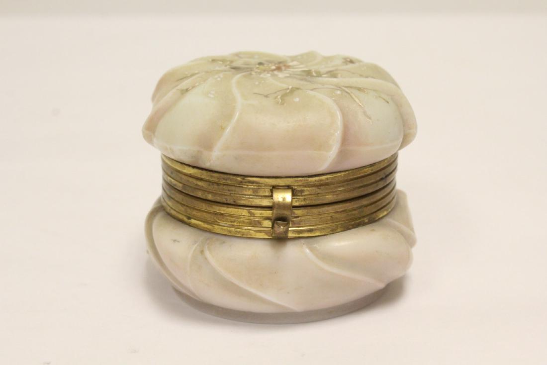 An un-marked Wavecrest hinged box (1 of 10)