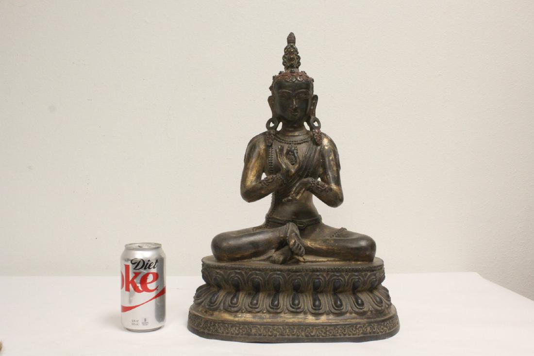 Chinese gilt bronze sculpture (1 of 10)