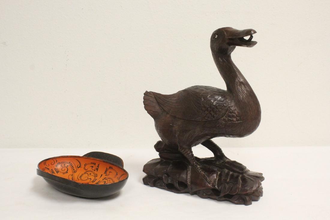 Wood carved duck, and a lacquer tray (1 of 10)