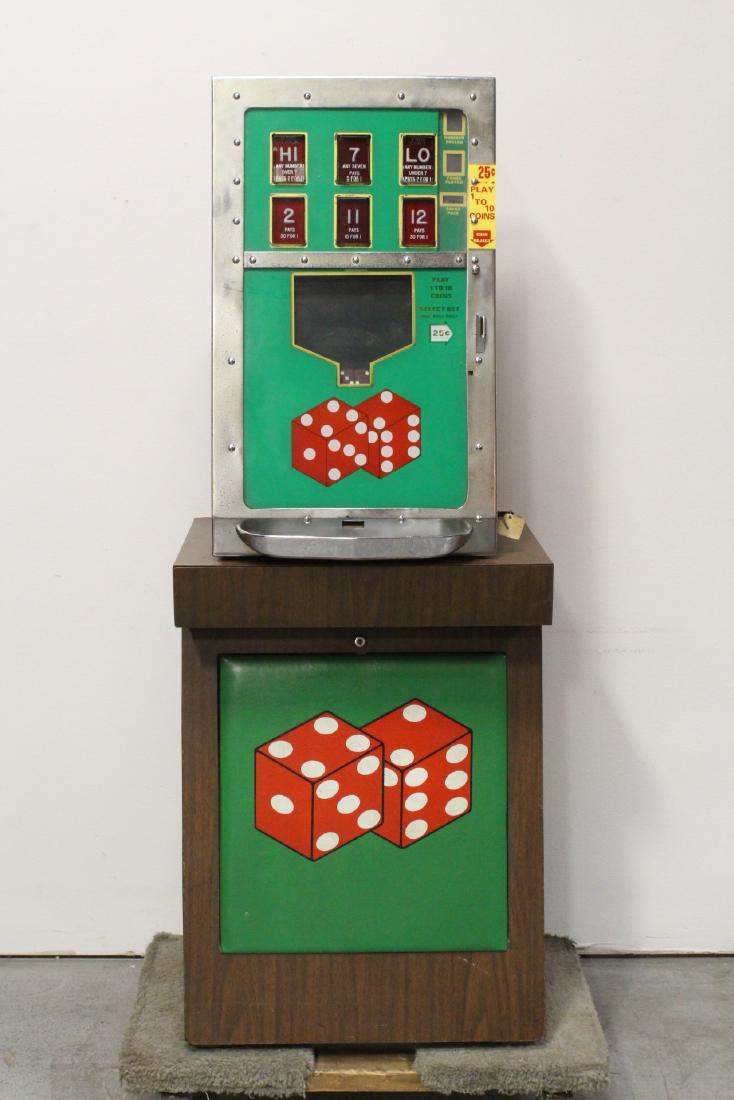 An extremely rare 25¢ dice slot machine