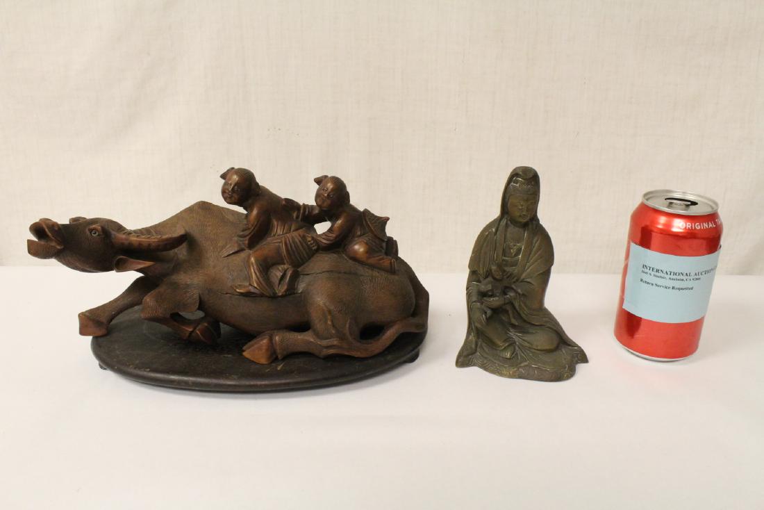 Antique Chinese wood carving, & a bronze Guanyin (1 of 10)