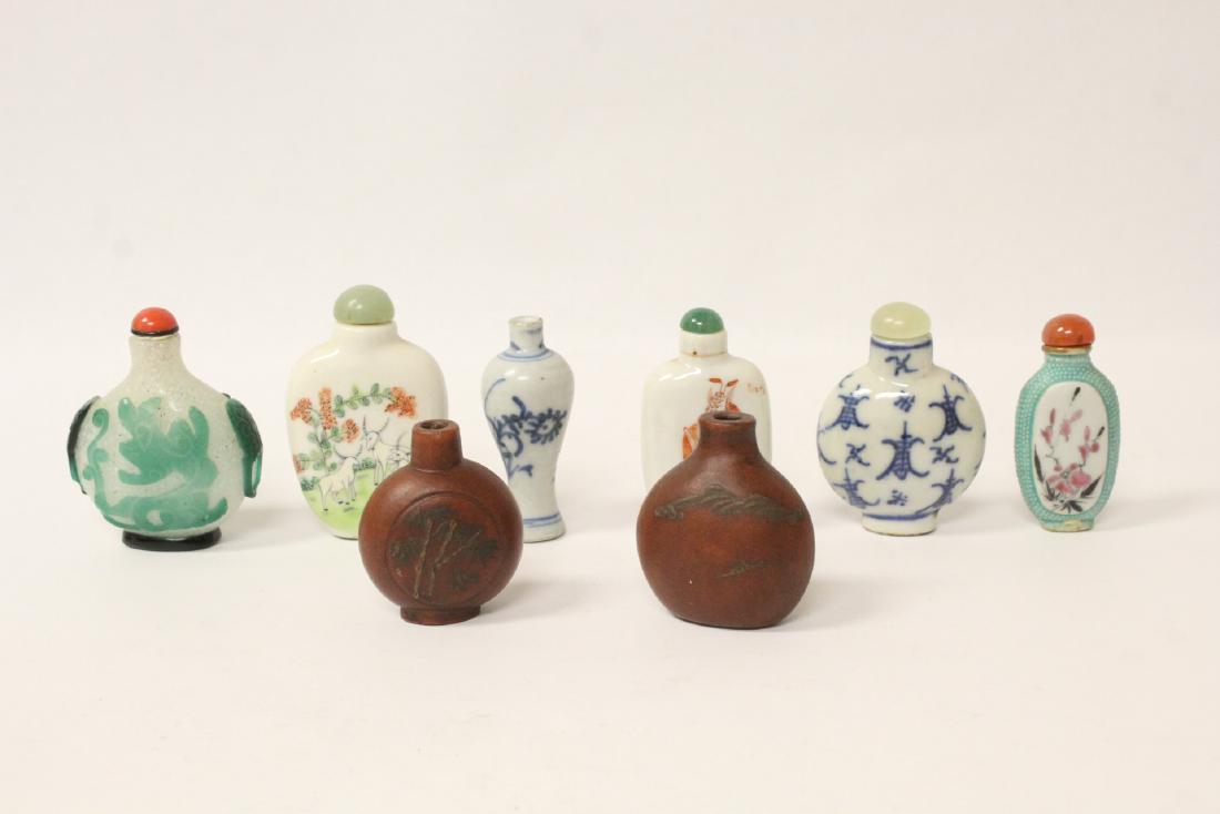 8 Chinese vintage snuff bottles (1 of 10)