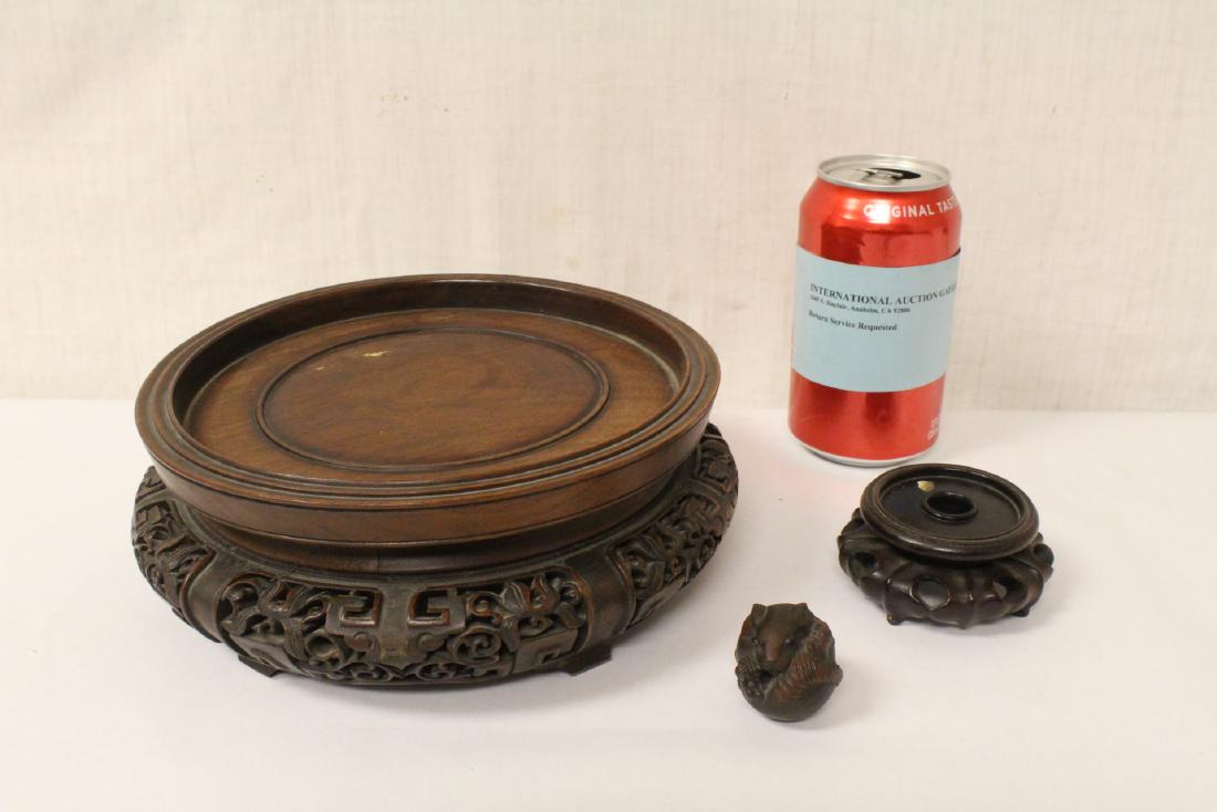 2 Chinese rosewood stands, and a signed netsuke (1 of 10)