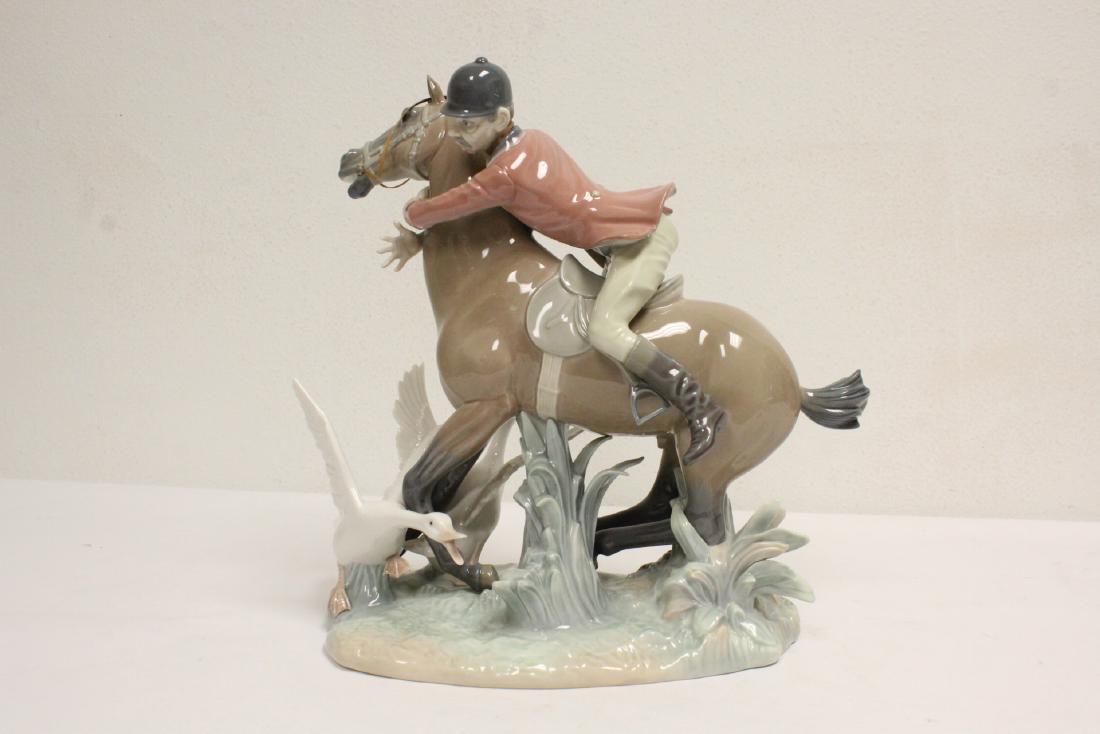 Lladro figurine sculpture (1 of 10)