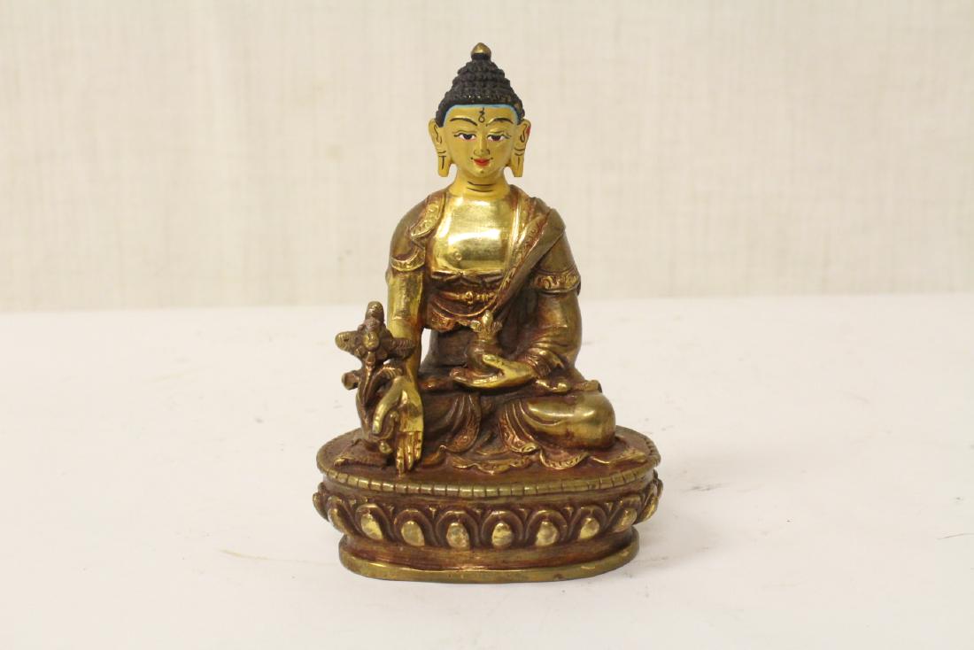 A small gilt bronze Buddha (1 of 10)