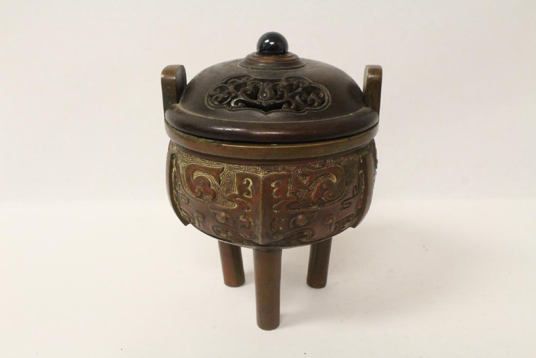 Chinese antique bronze 3 feet ding with wood cover (1 of 10)